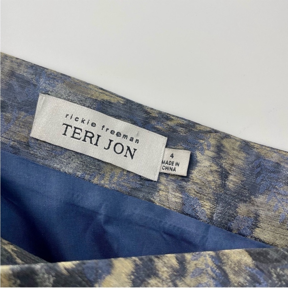 Teri Jon by Rickie Freeman Metallic Navy Blue and Gold Floral Sleeveless Dress 4 - Picture 6 of 7